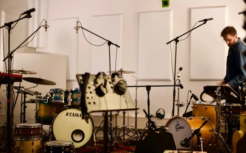 Ruimte Bruin: Compact, voor duo's en kleine bands, voor Voor 2 tot 5 personen bij Silver Note Studios in Aalsmeer
